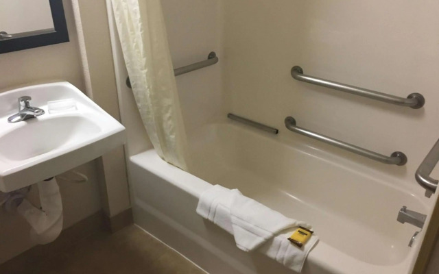 Best Western Plus Gateway Inn & Suites