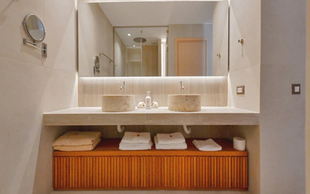 Royal Pearl Island Chios Hotel & Spa