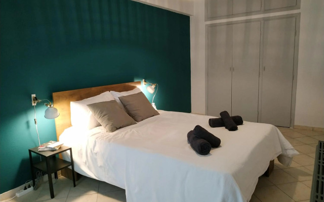 Bright Apartment steps from the Sea