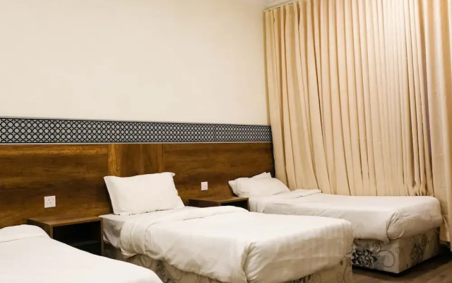 Meezab Alkher Hotel