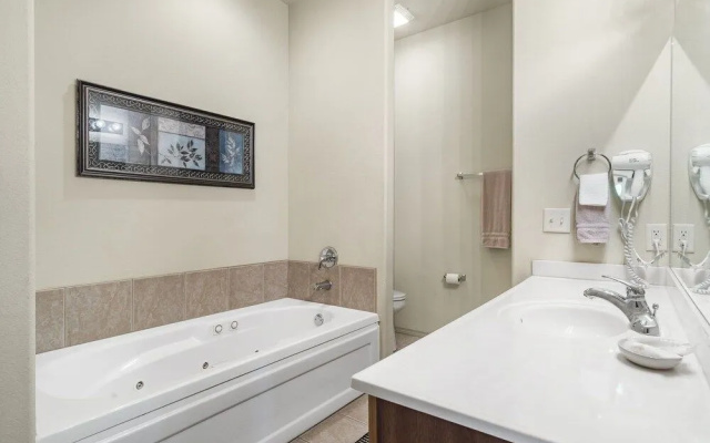 Silver Dollar Hideaway in Stonebridge Community