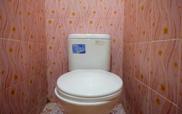 RedDoorz near Lakota Beach Tomia Wakatobi