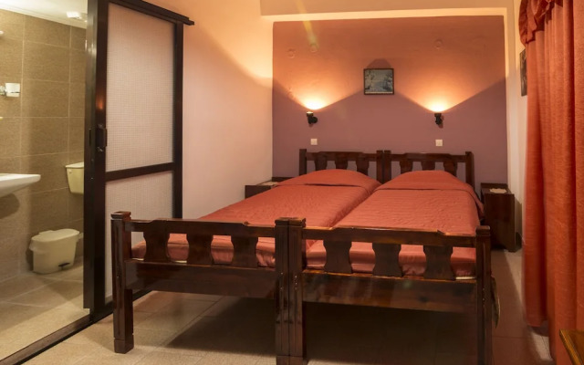 Savas Rooms