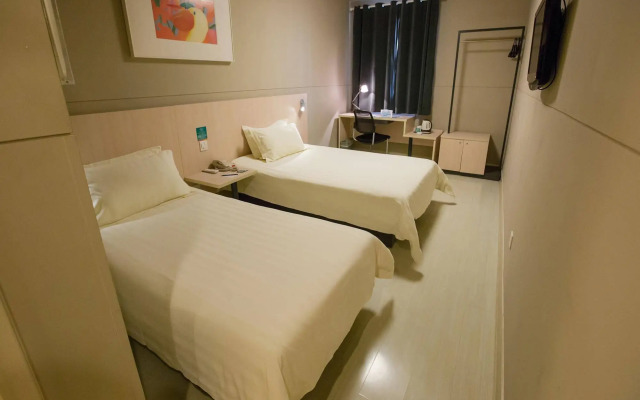 Jinjiang Inn Shanghai Fengxian Nanqiao Road