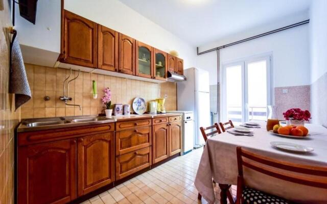 Apartments Ivan Z2 - 250m to beach