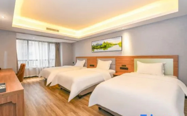 Yunkai Hotel (Guilin North High-Speed Railway Station Branch)