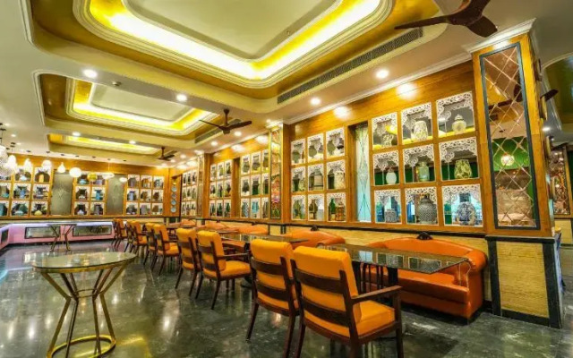 Mayfair Oasis Resort & Convention