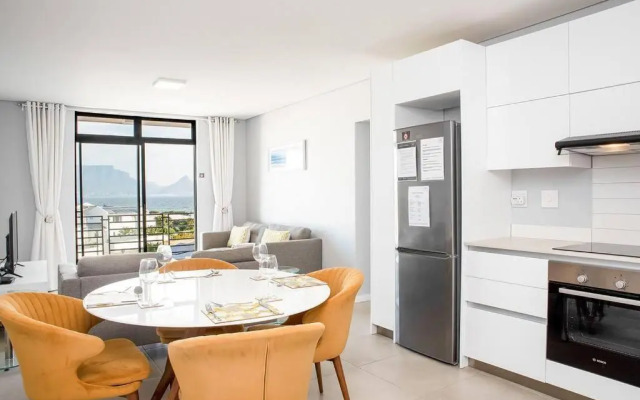 Beachfront 2 bedroom with swimming pool, Blouberg