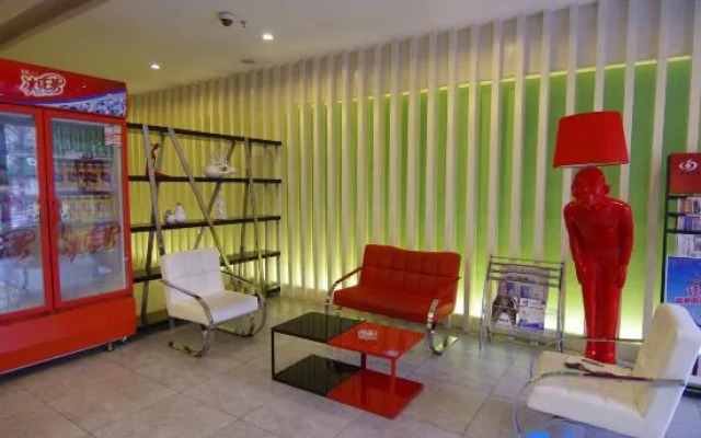 Zhoukou Fuerhaotai Fashion Hotel