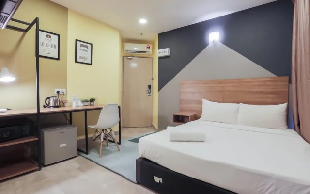 Kiara Inn by KL Suites