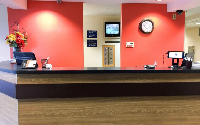 Motel 6 Sutherlin, OR