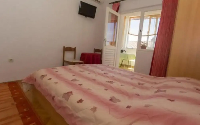 Beachfront Apartments Andrijević