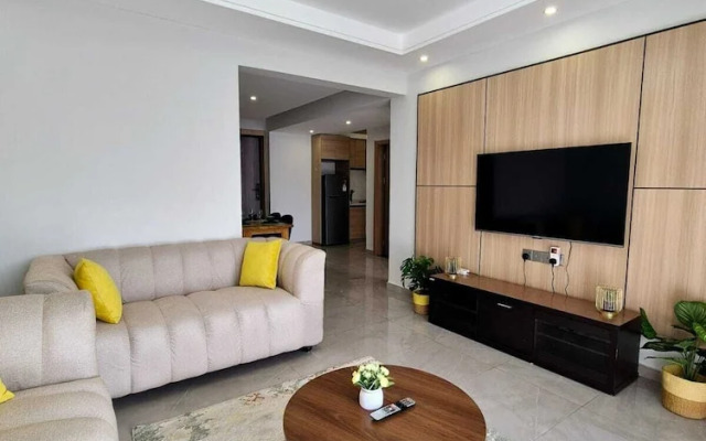 Lux suites 108 Riverside Apartments