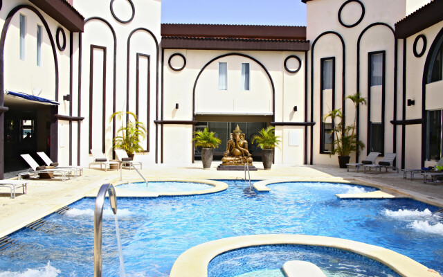 Sandos Playacar Hotel All Inclusive