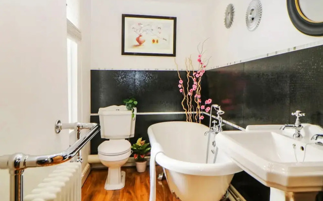 31 Southhams Lodge