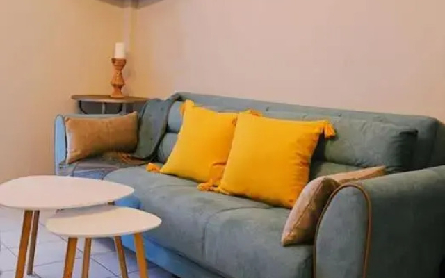 Cozy studio, 1min from Kamara