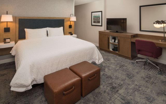 Hampton Inn & Suites Portland-Pearl District