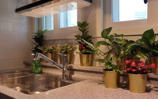 Butler:Lee Seoulstation