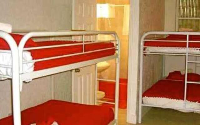 Ohana Hostel Miami Beach