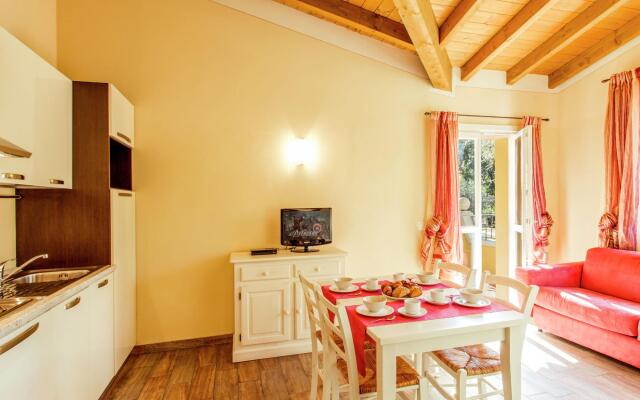 Belvilla by OYO Attractive Residence on Lake Garda