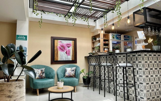 Laureles Guest House - LGH Hotel