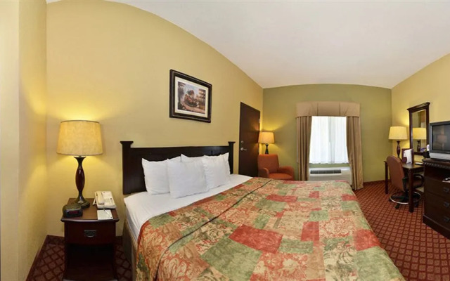 Sleep Inn & Suites