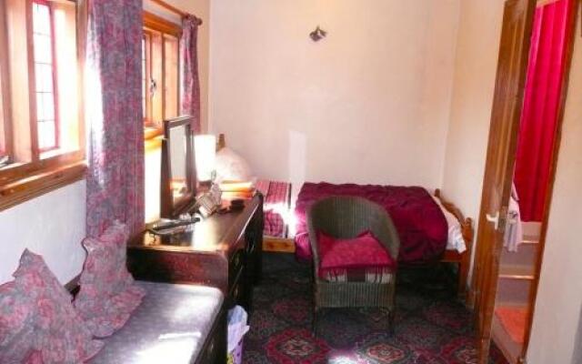 Hawthorn House Hotel