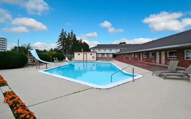 Motel 6 Moncton, NB