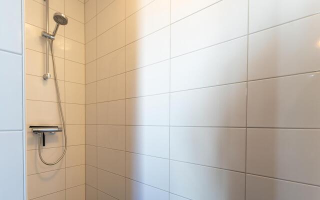 Fine holiday home 300 m from the Oosterschelde estuary