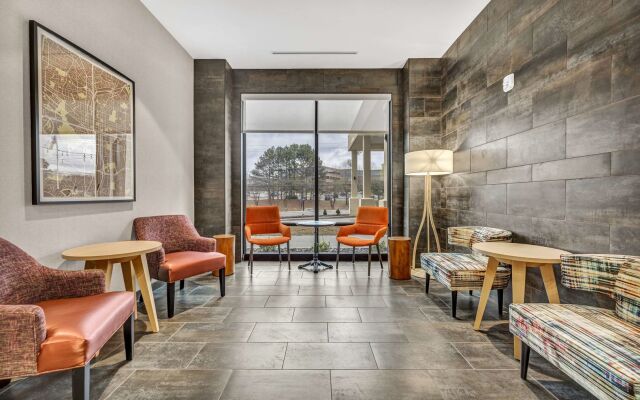 Home2 Suites by Hilton Raleigh West Lenovo Center