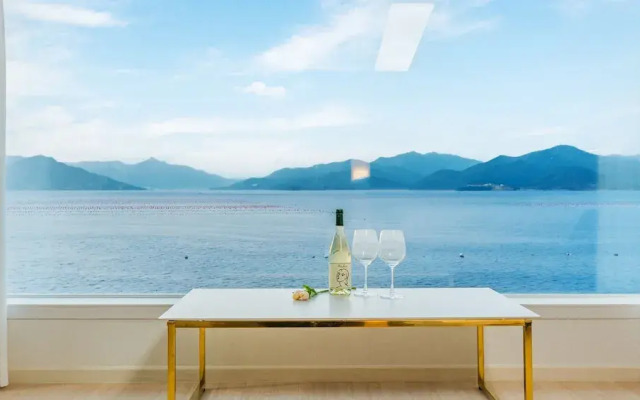 Geoje Daol Pool Villa Pension