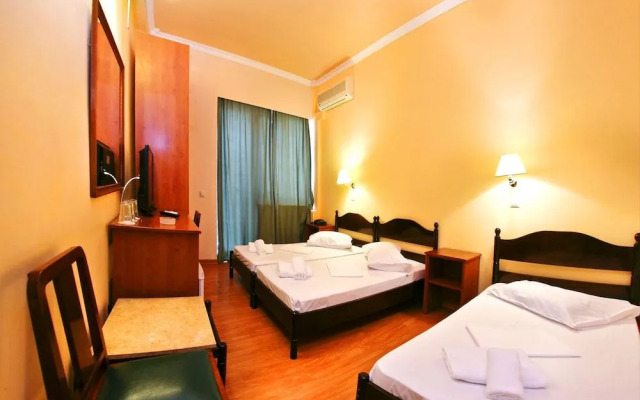 Grand Hotel Loutraki