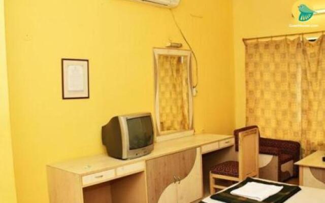 1 BR Guest house in IRCVillage, Bhubaneswar (5C3E), by GuestHouser