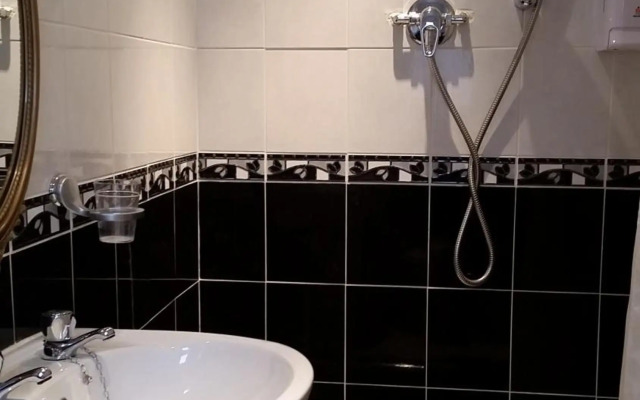 Clifton Park Hotel - Exclusive to Adults