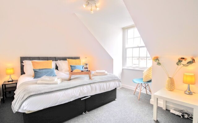 The Skye Seaview Apartment