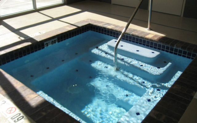 Holiday Inn Express Suites Sumner by IHG