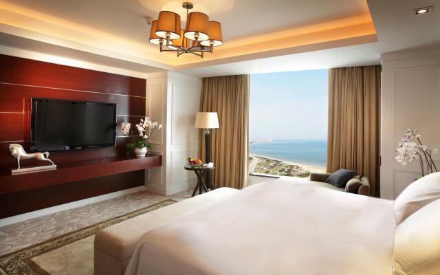 Crowne Plaza Yantai Seaview, an IHG Hotel