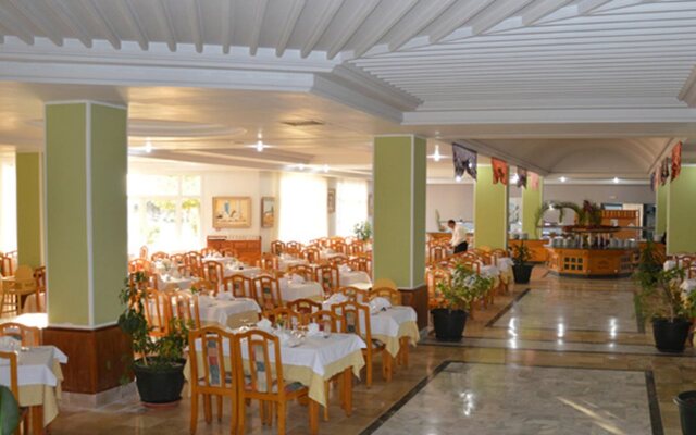 Majesty Golf Hotel