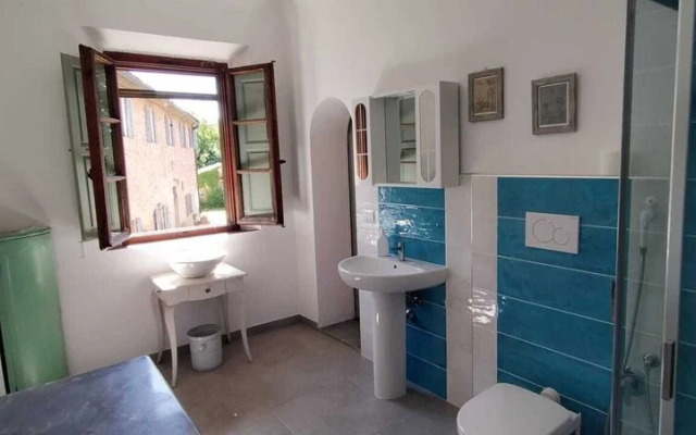 Charming 8-bed Villa in Certaldo