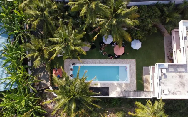 Spindrift Hostel Madiha - Adult Only