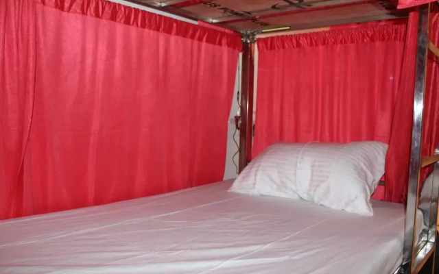 Sunset Backpackers Hostel