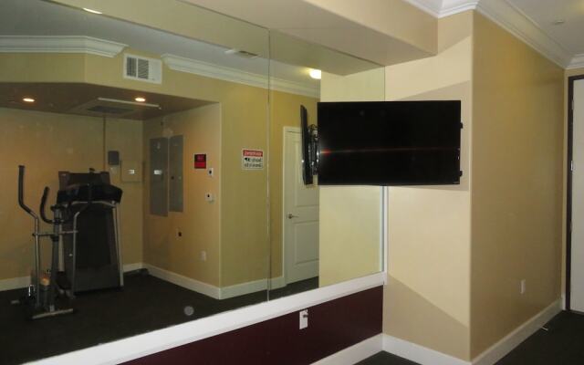 2 Bed 2 Bath in Studio City