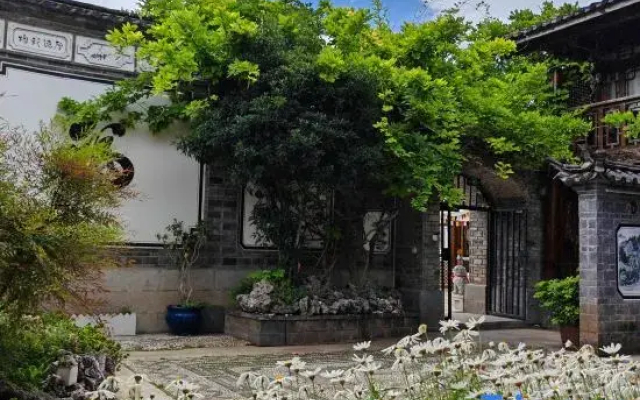 Lijiang Chuntian Li Inn