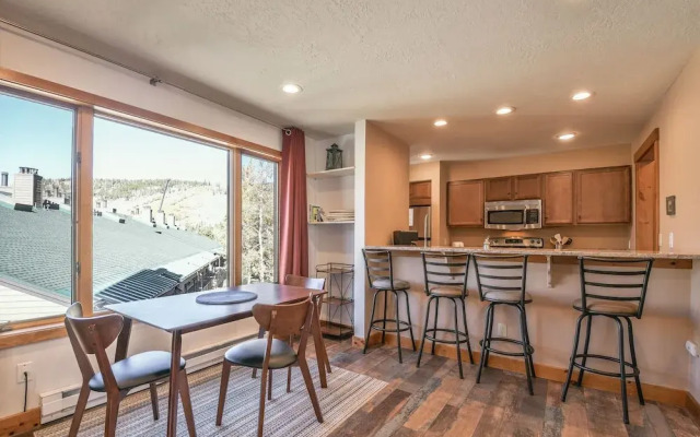 Montezuma 1771 by SummitCove Vacation Lodging
