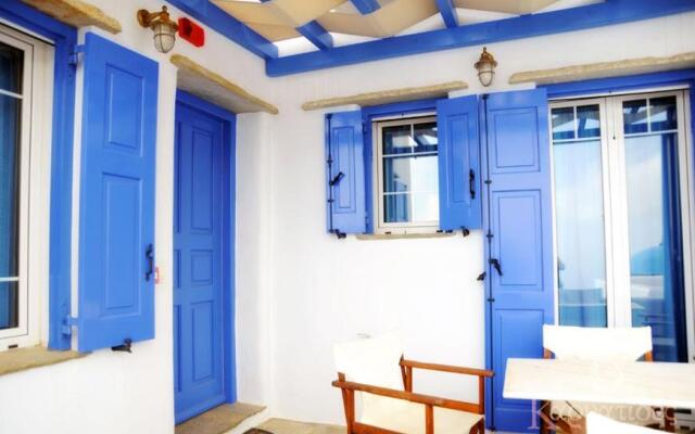 Karyatides Apartments