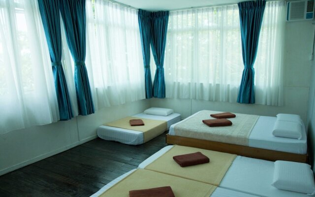 OYO 90980 Rainbow Island Sepanggar
