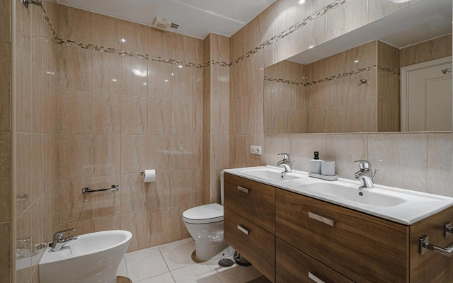 Terrazas del Duque II apartment