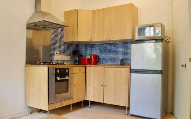 1 Bedroom Flat With Sofabed Sleeps 4