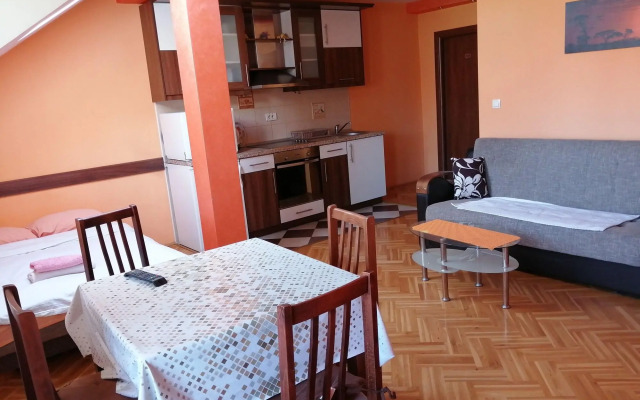 Hotel Apartments  Bella Mare Belgrade