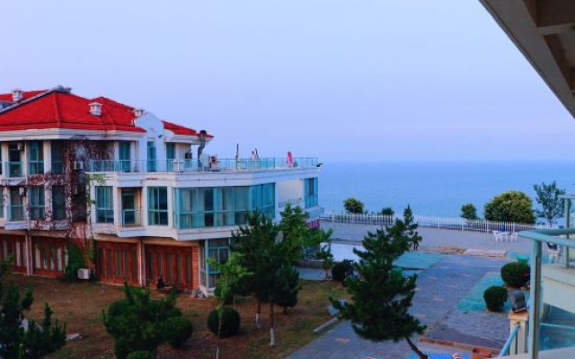 Lianyungang Liandao Yanyangtian Holiday Center